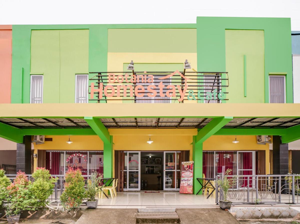 OYO 90024 Botania Homestay&Cafe Nongsa Zewnętrze zdjęcie
