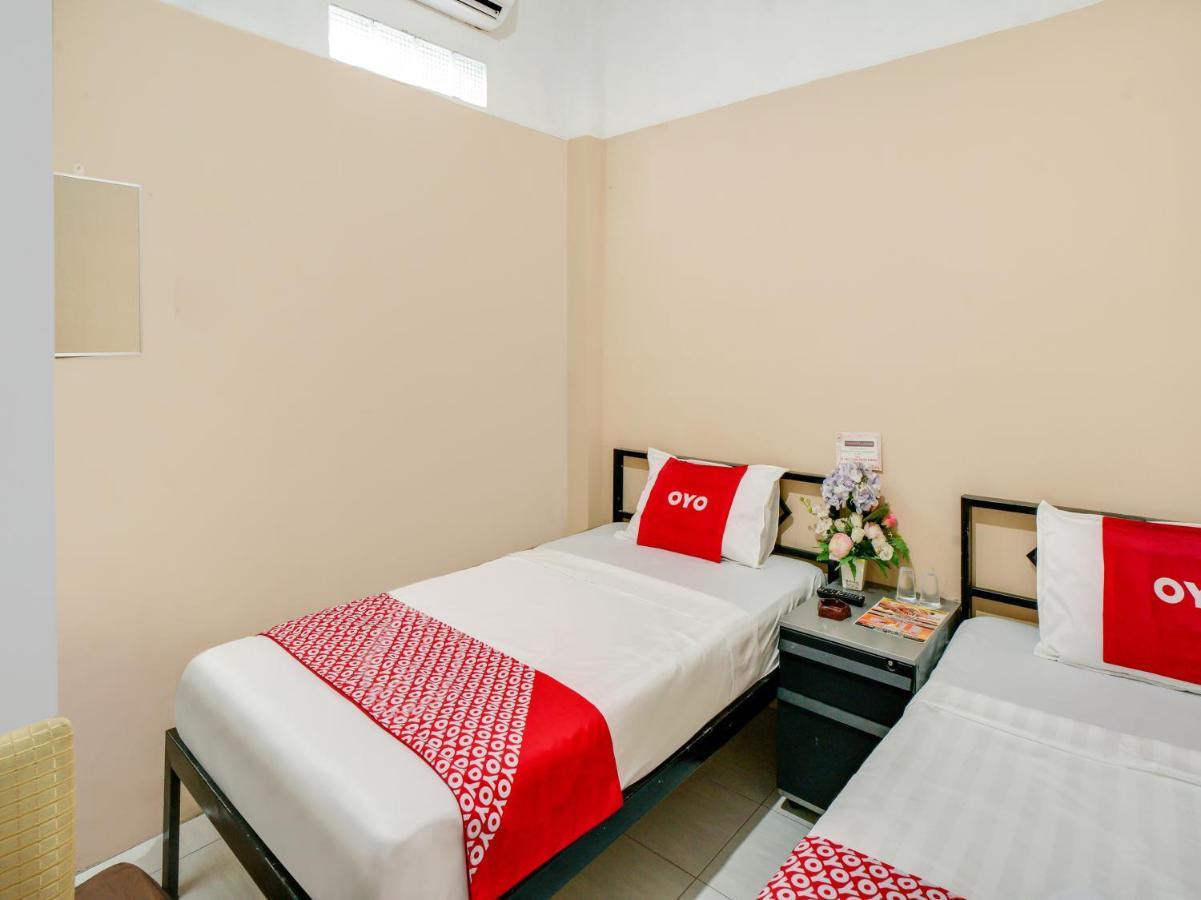 OYO 90024 Botania Homestay&Cafe Nongsa Zewnętrze zdjęcie
