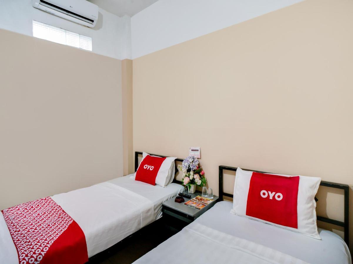 OYO 90024 Botania Homestay&Cafe Nongsa Zewnętrze zdjęcie